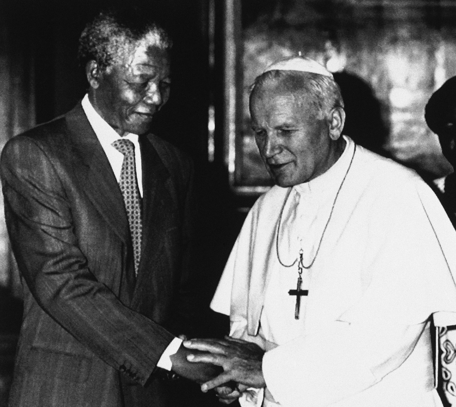 1990: Pope John Paul II and Nelson Mandela